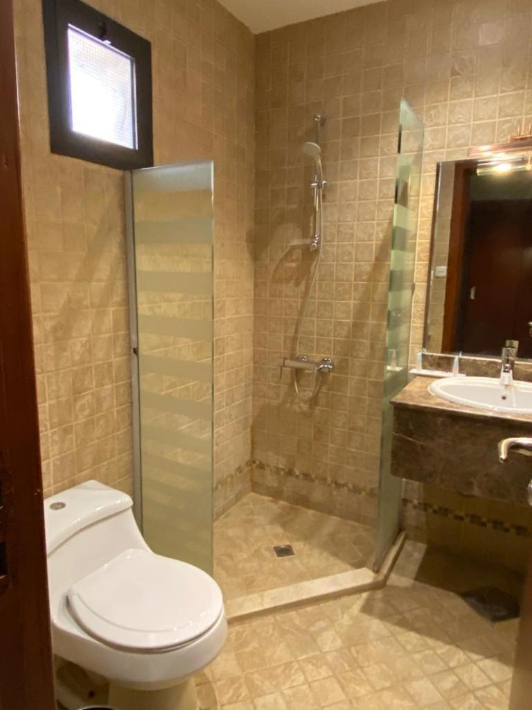 Onizah Hotel ウナイザ エクステリア 写真