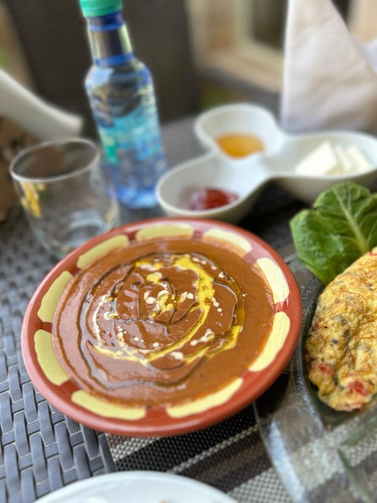 Onizah Hotel ウナイザ エクステリア 写真